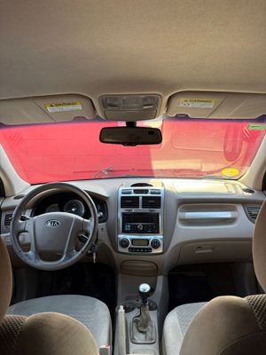 Kia Sportage 2.0 CRDI VGT Active 4x4  - Foto 17