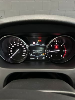 Land-Rover Discovery Sport 2.0L TD4 110kW (150CV) 4x4 HSE  - Foto 18