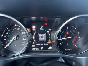 Jaguar F-Pace 2.0L i4D 132kW Portfolio Auto  - Foto 15