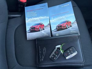 Jaguar F-Pace 2.0L i4D 132kW Portfolio Auto  - Foto 21