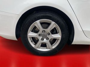 Audi A4 2.0 TDI e 136cv DPF  - Foto 10