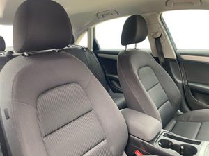 Audi A4 2.0 TDI e 136cv DPF  - Foto 17