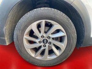 Hyundai Tucson 1.6 GDi BlueDrive Link 4x2  - Foto 10