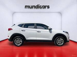 Hyundai Tucson 1.6 GDi BlueDrive Link 4x2  - Foto 4