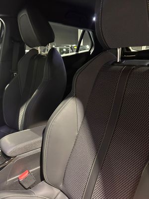 Peugeot 2008 GT BlueHDI 130 S&S EAT8  - Foto 16