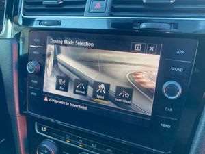 Volkswagen Golf Sport 2.0 TDI 110kW (150CV)  - Foto 19