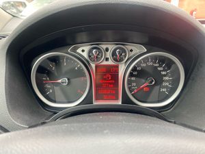 Ford Kuga 2.0 TDCi 2WD Titanium S  - Foto 10