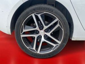 Peugeot 308 Allure 1.6 BlueHDi 120  - Foto 8