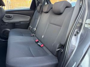 Toyota Yaris 1.0 VVT-i City  - Foto 22