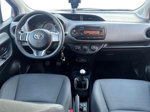 Toyota Yaris 1.0 VVT-i City  - Foto 11