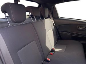 Toyota Yaris 1.5 Hybrid Advance  - Foto 18