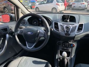 Ford Fiesta 1.4 TDCI Ambiente  - Foto 13