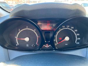 Ford Fiesta 1.4 TDCI Ambiente  - Foto 14