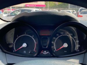 Ford Fiesta 1.4 TDCI Ambiente  - Foto 14