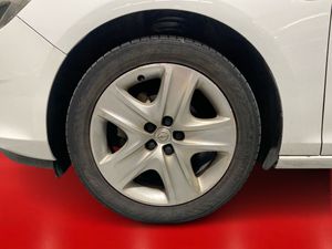 Opel Astra 1.4 Enjoy  - Foto 10