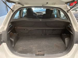 Toyota Yaris 1.5 Hybrid Active  - Foto 19