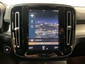 Volvo XC40 Momentum Core T2  - Foto 16