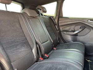 Ford Kuga ST-Line 1.5 EcoBoost Auto-Start-Stop 110 kW (150 CV) 4x2  - Foto 18