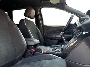 Ford Kuga ST-Line 1.5 EcoBoost Auto-Start-Stop 110 kW (150 CV) 4x2  - Foto 17