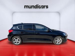 Ford Focus Berlina Trend+ 1.0 EcoBoost 92 kW (125 CV) Aut. 8 vel.  - Foto 3