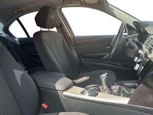 BMW Serie 3 320D EFFICIENT DYNAMIC  - Foto 17