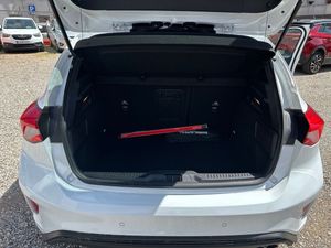 Ford Focus 1.0 EcoBoost ST-Line  - Foto 19