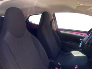 Toyota Aygo 1.0 x-cite  - Foto 19