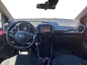 Toyota Aygo 1.0 x-cite  - Foto 13