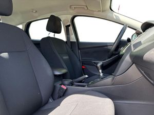 Ford Focus 1.5 TDCi E6 Trend  - Foto 17