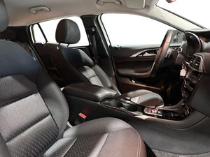Infiniti Q30 1.6 Premium Tech  - Foto 18