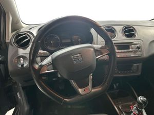 Seat Ibiza 5p 1.6 TDI CR 105 CV FR  - Foto 12