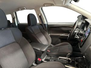 Mitsubishi Outlander 2.0 MIVEC Motion 2WD  - Foto 18