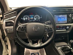 SsangYong Korando G15T Premium  - Foto 13