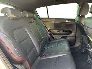 Kia Sportage 1.6 MHEV GT Line Xtreme 4X2  - Foto 18
