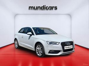 Audi A3 1.6 TDI Ambiente  - Foto 2