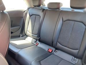 Audi A3 1.6 TDI Ambiente  - Foto 18