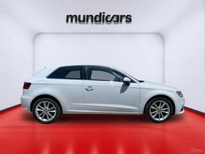 Audi A3 1.6 TDI Ambiente  - Foto 3