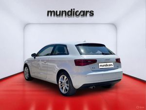 Audi A3 1.6 TDI Ambiente  - Foto 6