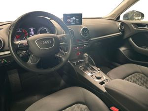 Audi A3 1.6 TDI 110CV clean S tronic Attraction  - Foto 12