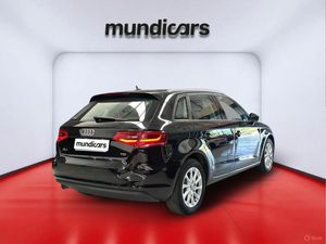 Audi A3 1.6 TDI 110CV clean S tronic Attraction  - Foto 5