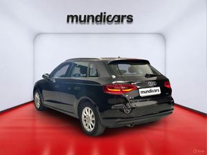 Audi A3 1.6 TDI 110CV clean S tronic Attraction  - Foto 7