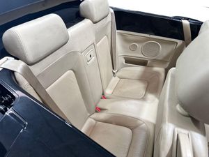 Volkswagen New Beetle 2.0 Cabriolet  - Foto 19