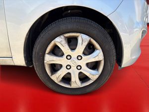 Hyundai i10 1.2 GLS Comfort Automático  - Foto 10