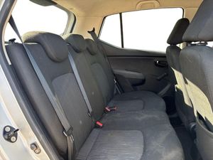 Hyundai i10 1.2 GLS Comfort Automático  - Foto 18