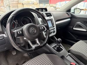 Volkswagen Scirocco R-Line 2.0 TSI 180CV BMT  - Foto 24