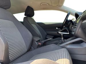 Volkswagen Scirocco R-Line 2.0 TSI 180CV BMT  - Foto 18