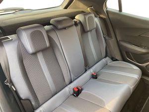 Peugeot 2008 Allure Pack BlueHDI 130 S&S EAT8  - Foto 19