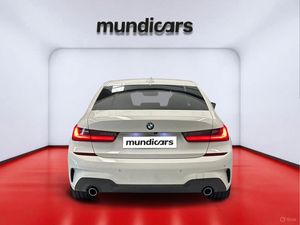 BMW Serie 3 318d Auto. PACK M  - Foto 6