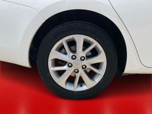 Toyota Auris 130 Active Touring Sports  - Foto 10
