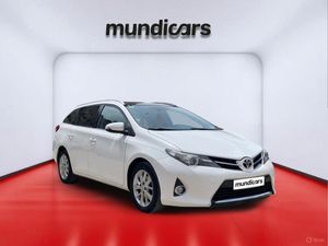 Toyota Auris 130 Active Touring Sports  - Foto 2